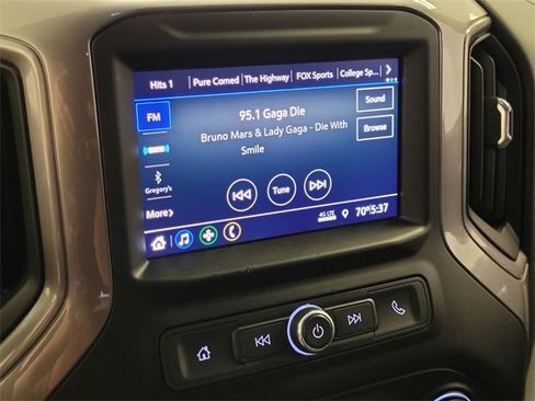 Used 2020 Chevrolet Silverado 1500 Custom Trail Boss w/ Custom Convenience Package image 18