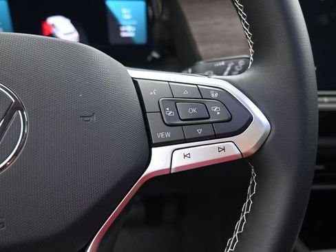 New 2025 Volkswagen Atlas SEL image 2