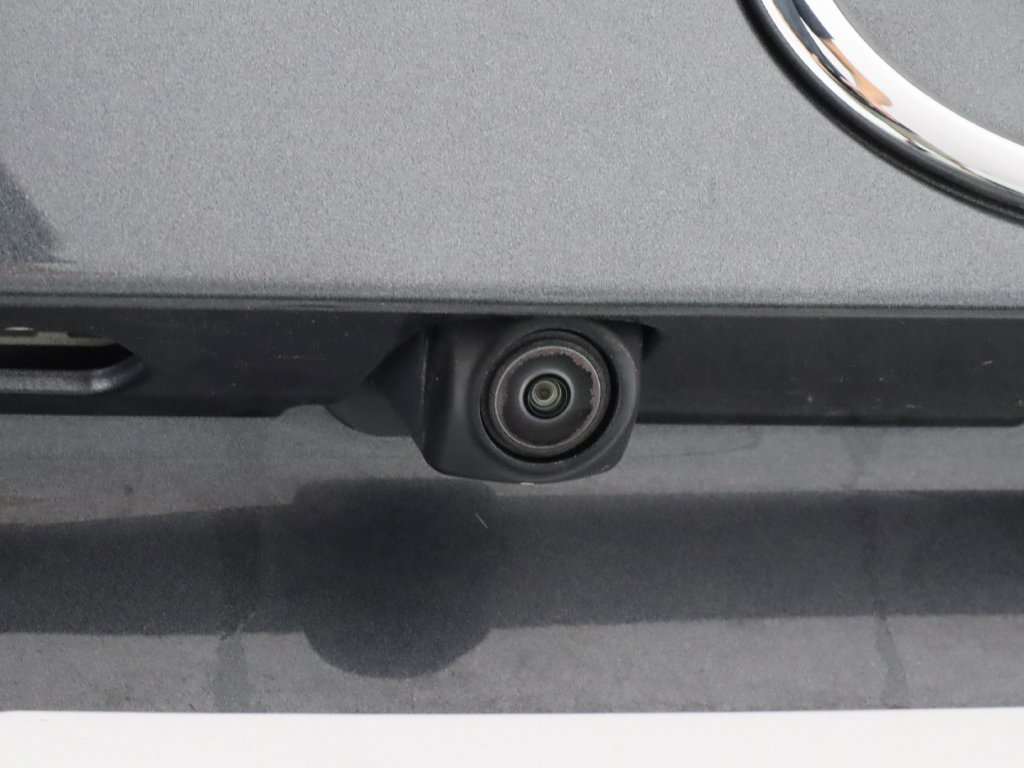 Used 2025 Toyota RAV4 XLE FWD image 30