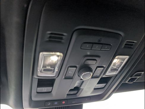 Used 2023 GMC Yukon Denali image 19