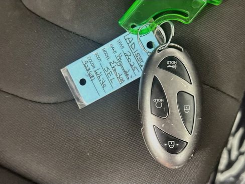 Used 2025 Hyundai Elantra SEL FWD image 36