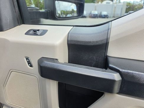 Used 2020 Ford F250 XL w/ STX Appearance Package AWD/4WD image 46