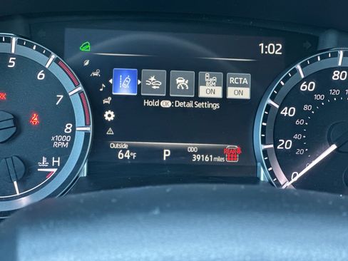 Used 2024 Toyota Highlander LE image 30