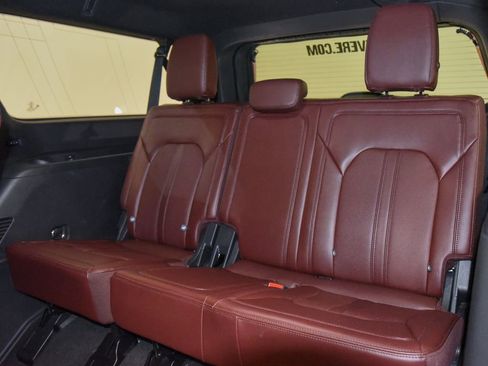 Used 2023 Ford Expedition Max Limited AWD/4WD image 9