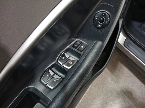 Used 2017 Hyundai Santa Fe Sport FWD image 18