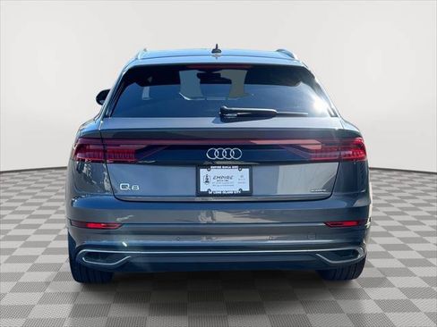 Used 2022 Audi Q8 Prestige AWD/4WD image 5