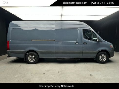 Used 2019 Mercedes-Benz Sprinter 170 image 6