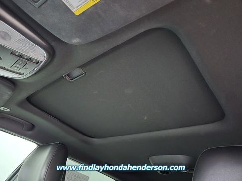 Used 2018 Dodge Durango R/T w/ Technology Group image 9