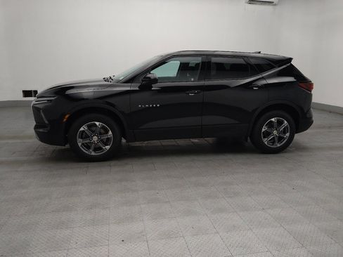 Used 2024 Chevrolet Blazer LT FWD image 2