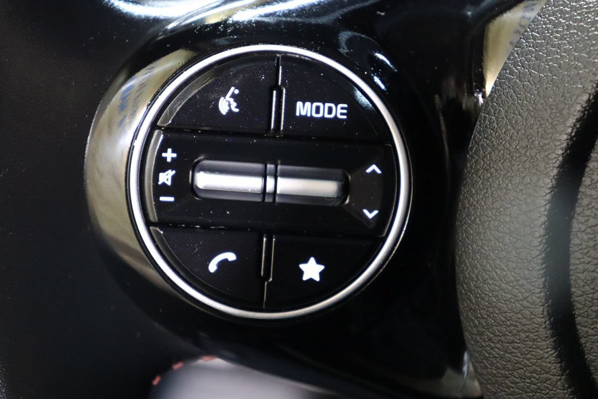 Used 2023 Kia Soul GT-Line FWD image 30