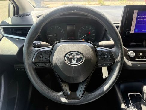 Used 2024 Toyota Corolla LE image 18