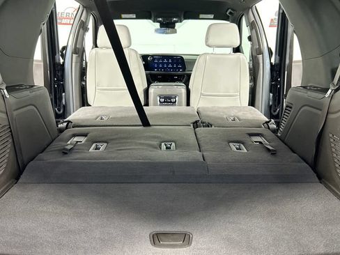 Used 2025 Chevrolet Tahoe LT RWD image 23