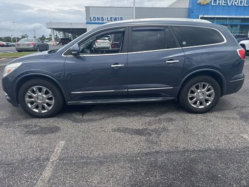 Used 2013 Buick Enclave Leather w/ Trailering Provision Package FWD image 2