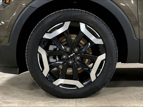 Used 2025 Kia Telluride S AWD/4WD image 9
