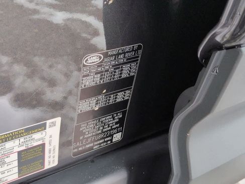 Used 2024 Land Rover Defender 130 S image 40