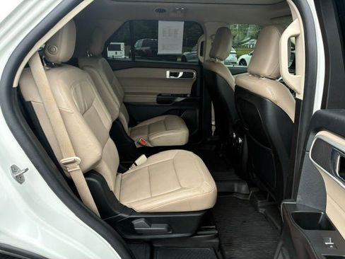 Used 2020 Ford Explorer XLT w/ Equipment Group 202A AWD/4WD image 16
