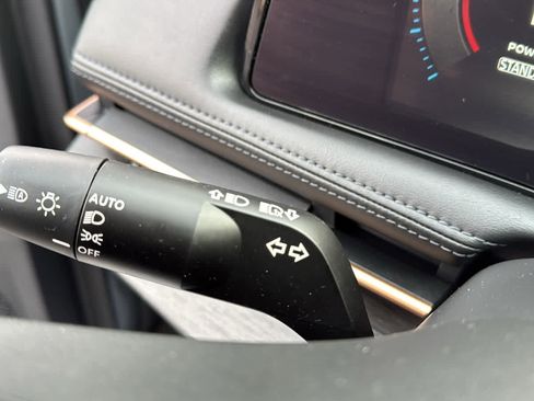 Certified 2023 Nissan Ariya AWD image 27