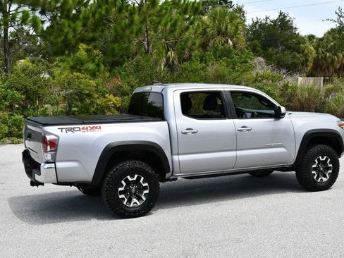 Used 2020 Toyota Tacoma TRD Off-Road AWD/4WD image 6