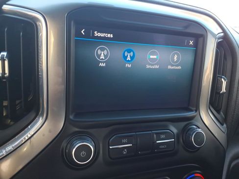 Used 2023 Chevrolet Silverado 2500 LT w/ Convenience Package image 26