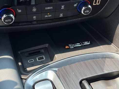 Used 2022 Buick Enclave Essence w/ LPO, Floor Liner Package image 26