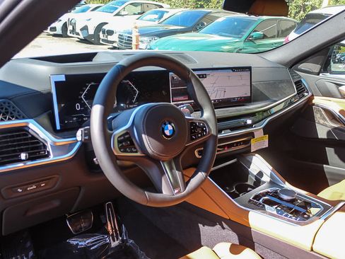New 2026 BMW X6 xDrive40i w/ Premium Package AWD/4WD image 14
