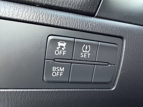 Used 2015 MAZDA MAZDA3 s Touring FWD image 23