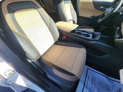 New 2026 Chevrolet Equinox ACTIV w/ Safety and Technology Package image 24