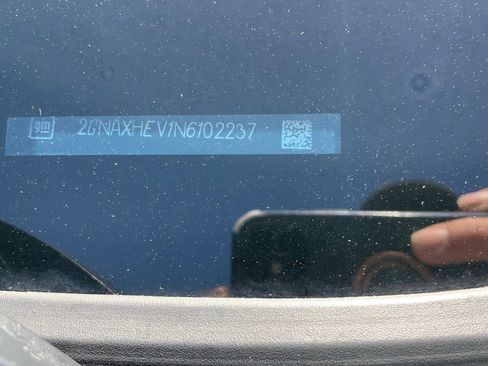 Used 2022 Chevrolet Equinox LS w/ LS Convenience Package image 27