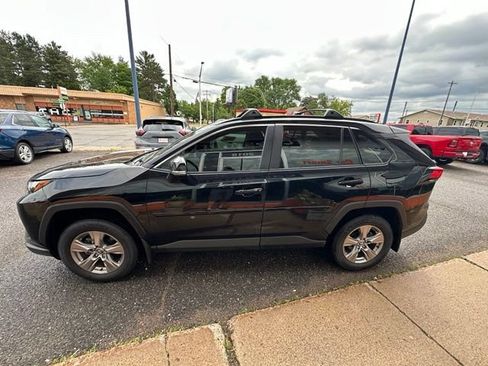 Used 2023 Toyota RAV4 XLE w/ Convenience Package AWD/4WD image 4