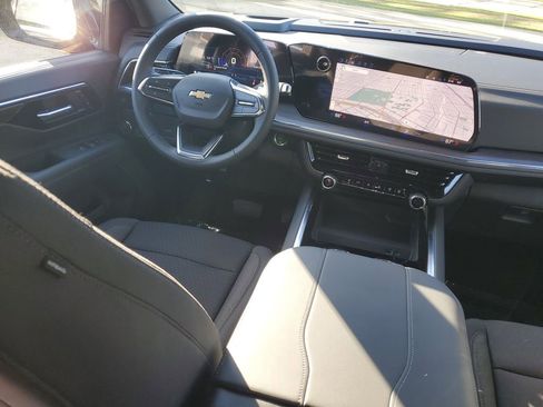 New 2026 Chevrolet Suburban LS w/ LPO, Dark Essentials Package image 9