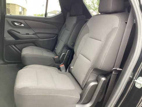 Used 2023 Chevrolet Traverse LT AWD/4WD image 15