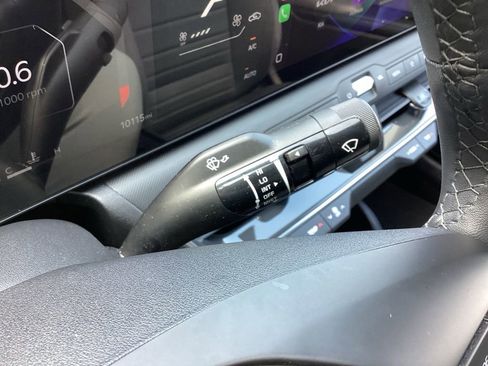 Used 2025 Kia K4 EX image 43