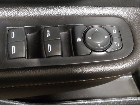 Used 2020 GMC Terrain SLE w/ Elevation Edition FWD image 27