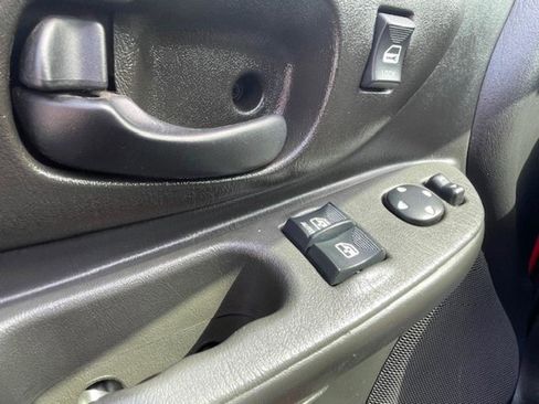 Used 2005 Chevrolet Monte Carlo SS w/ Preferred Equipment Group image 11