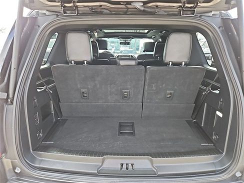 Used 2021 Ford Expedition XLT image 26