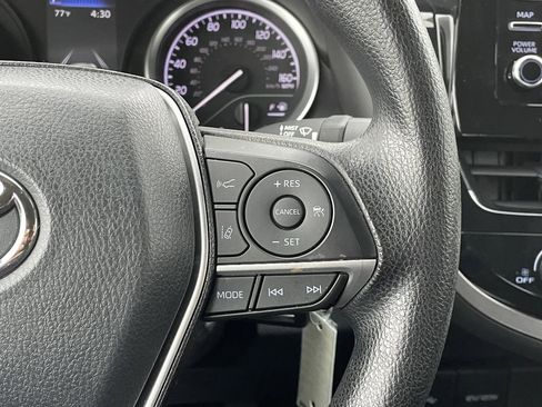 Used 2021 Toyota Camry LE image 33