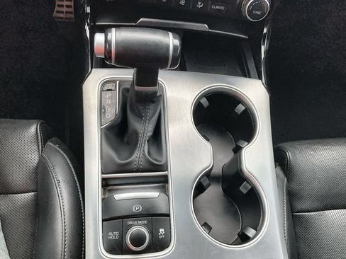 Used 2021 Kia Stinger GT1 AWD/4WD image 27