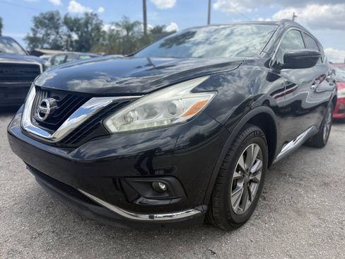 Used 2017 Nissan Murano SV FWD image 2