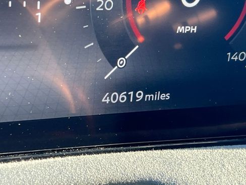 Used 2023 Nissan Ariya image 26