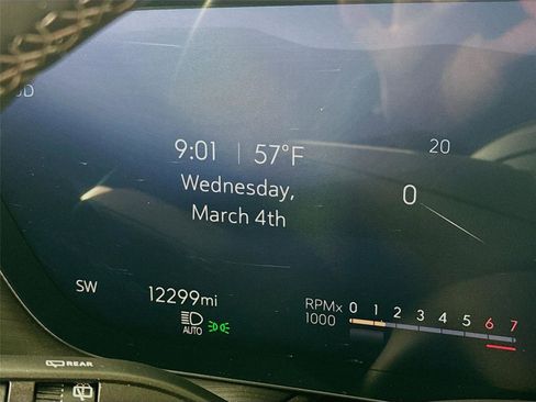 Used 2025 Buick Envision Avenir image 6