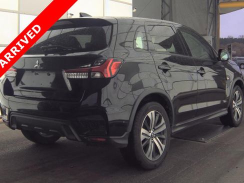 Used 2020 Mitsubishi Outlander Sport ES image 5