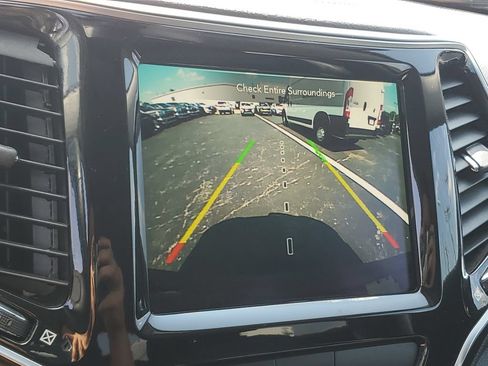 Certified 2019 Jeep Cherokee Limited AWD/4WD image 27