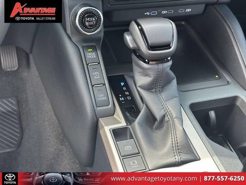 Certified 2026 Toyota Land Cruiser w/ Premium Package AWD/4WD image 39