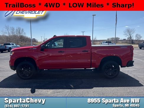 Used 2024 Chevrolet Silverado 1500 LT Trail Boss w/ Protection Package image 6