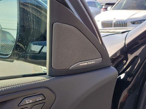 New 2026 BMW X6 xDrive40i w/ Climate Comfort Package image 14