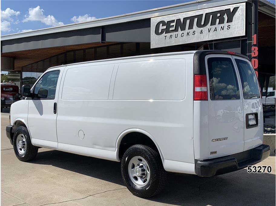 Used 2020 Chevrolet Express 2500 RWD image 6