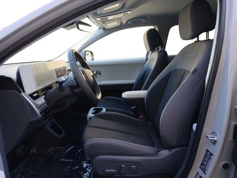Certified 2024 Hyundai Ioniq 5 SEL image 9