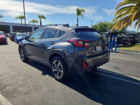 Used 2024 Subaru Crosstrek 2.0i Premium AWD/4WD image 5