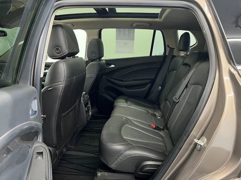 Used 2018 Buick Envision Essence image 12