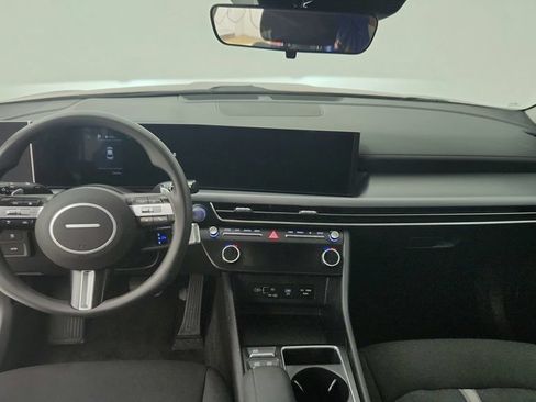 Used 2025 Hyundai Sonata SEL FWD image 32